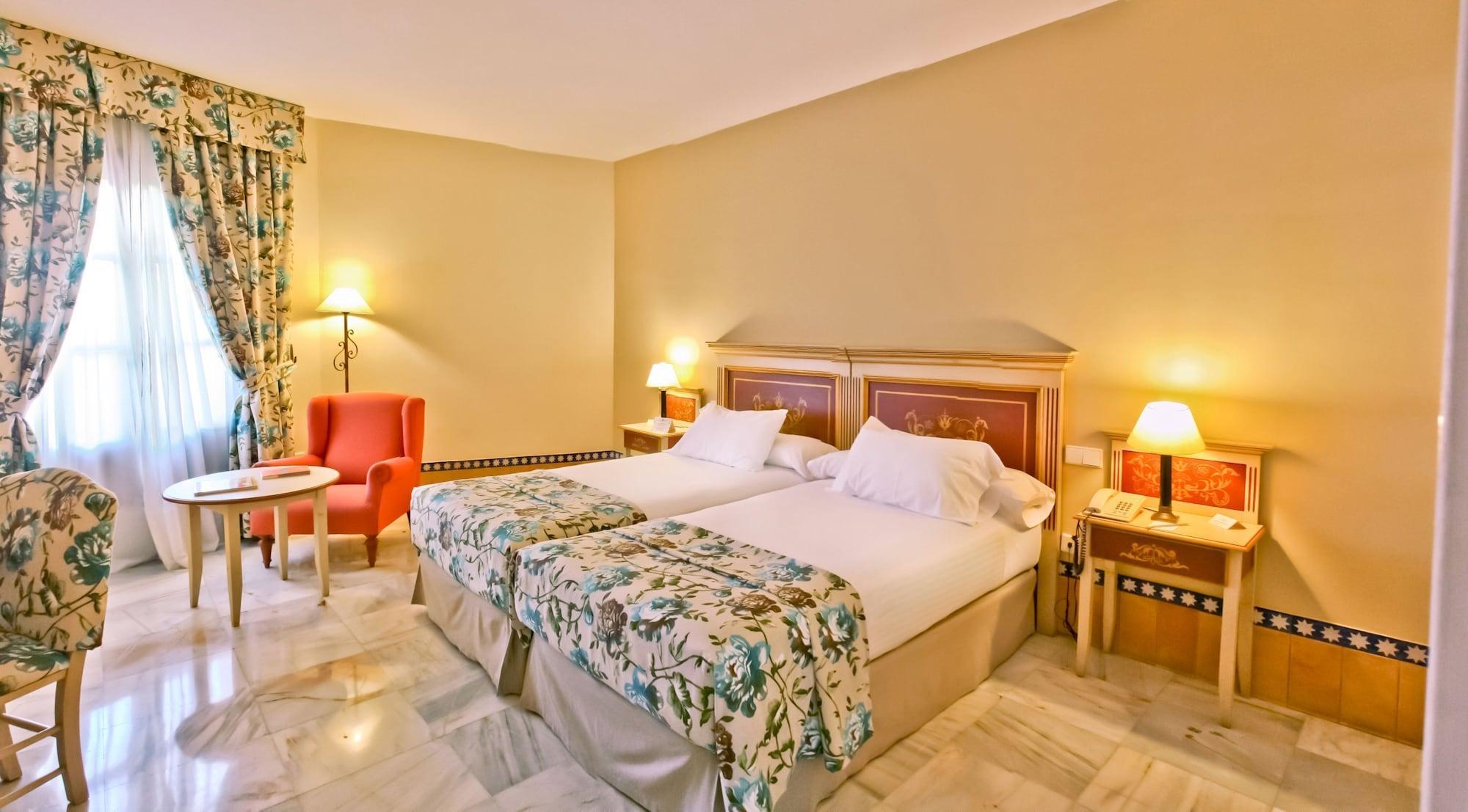 Hotel Alcazar De La Reina Carmona Kültér fotó