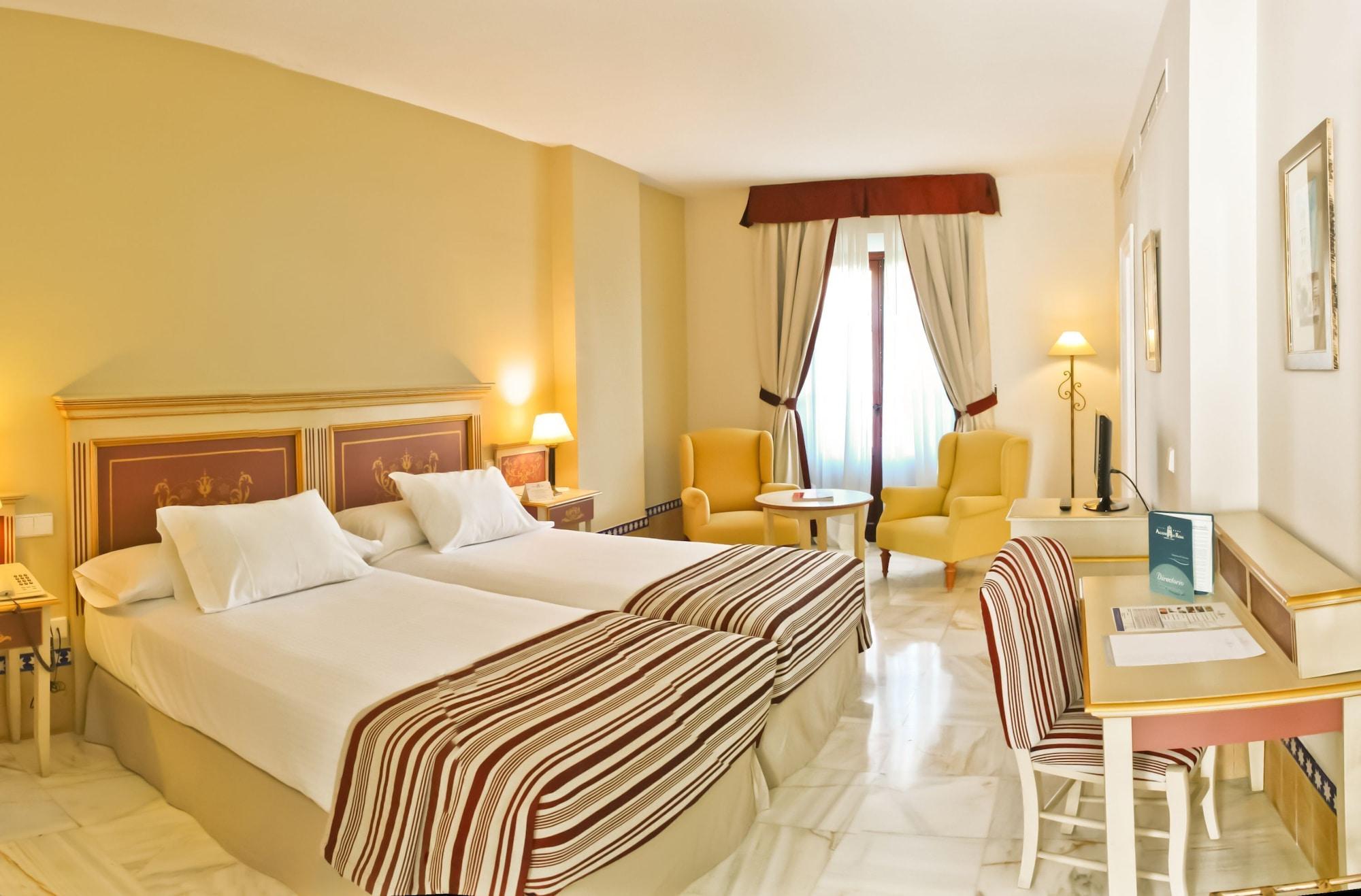 Hotel Alcazar De La Reina Carmona Kültér fotó